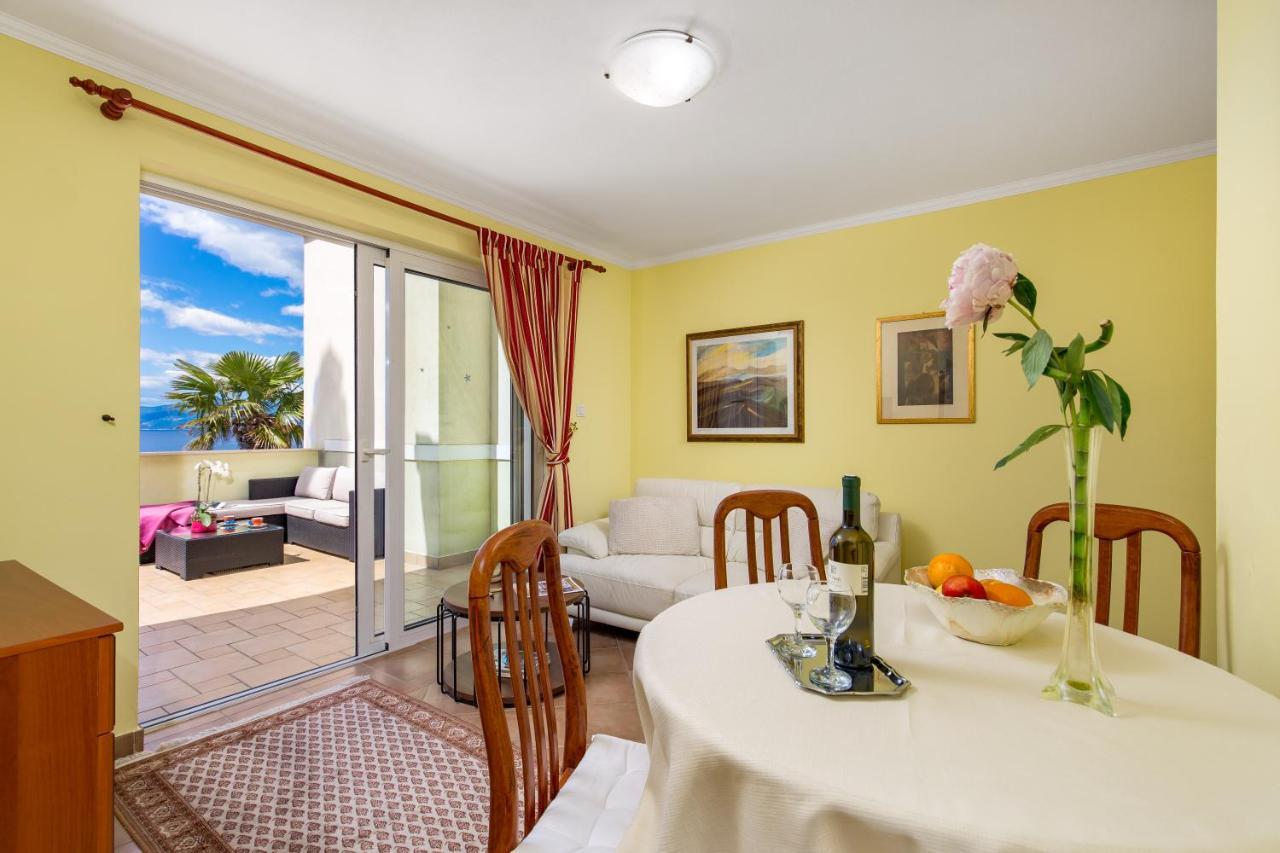 Apartments Villa Nora Fiume Kültér fotó