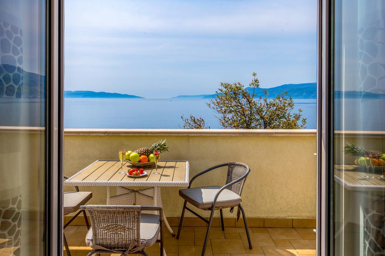 Apartments Villa Nora Fiume Kültér fotó